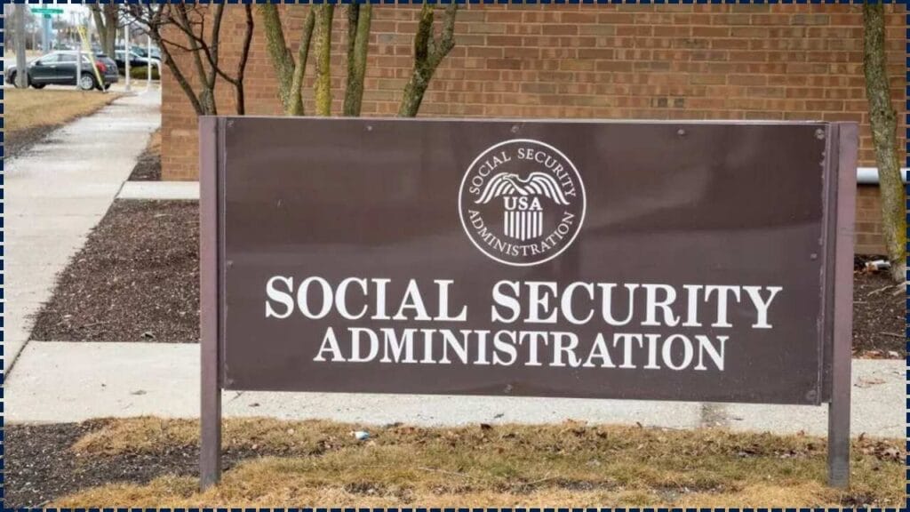 Social Security Breaks $2,000 Barrier for First Time — But Here’s Why Seniors Are Still Struggling 1 Social Security Breaks $2,000 Barrier for First Time