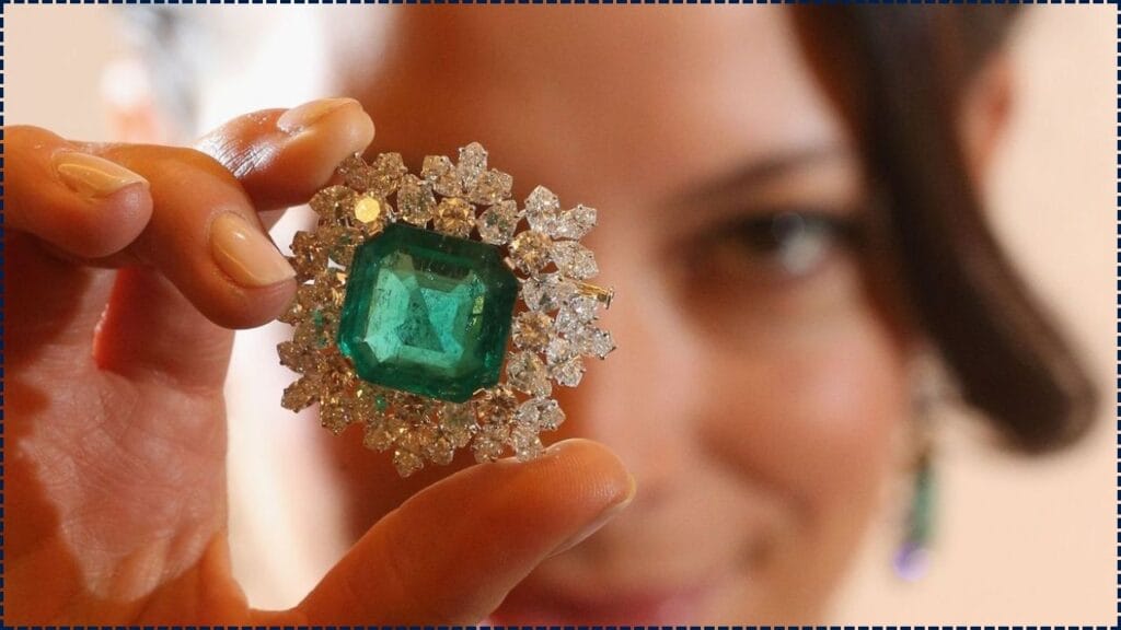 How the Jewelry Industry Is Grappling With the Ethics of Rare Gemstones 1 How the Jewelry Industry Is Grappling