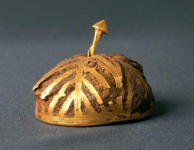 3,000-Year-Old Treasure Trove Reveals Mysterious Metal Believed to Be From an Alien World 2 Mysterious Metal