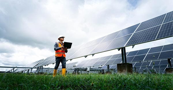 New Solar-Powered Energy Tech Emerges, Offering a Cleaner Alternative to Hydrogen 2 New Solar Energy Tech