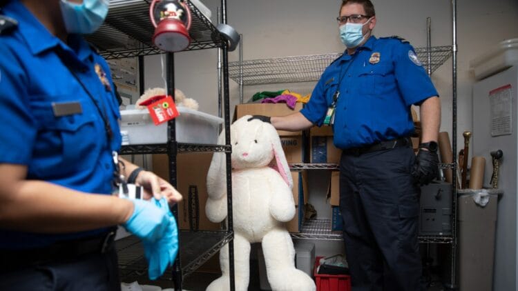 New TSA Rule: Children’s Toys No Longer Allowed in Carry-On Luggage—Here’s What You Need to Know! 2 New TSA Rule