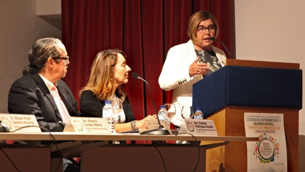 La Despoblación No Se Detiene, Pero Cáceres Responde con un Ambicioso Plan Viario 1 La Despoblación No Se Detiene
