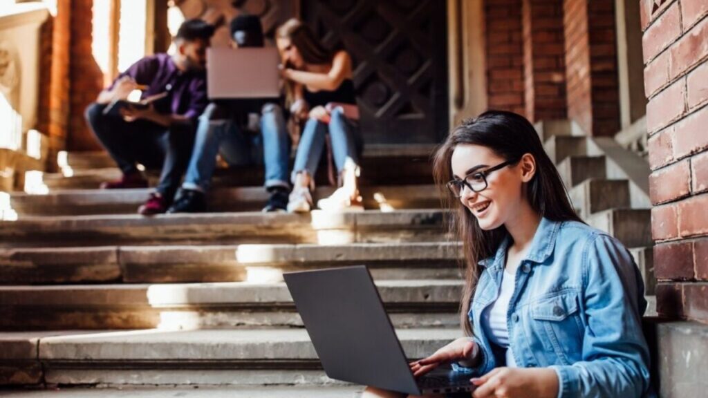 Las Carreras Más Populares Entre Los Jóvenes: Tecnología, Salud Y Relaciones Internacionales! 1 Las Carreras Más Populares Entre Los Jóvenes