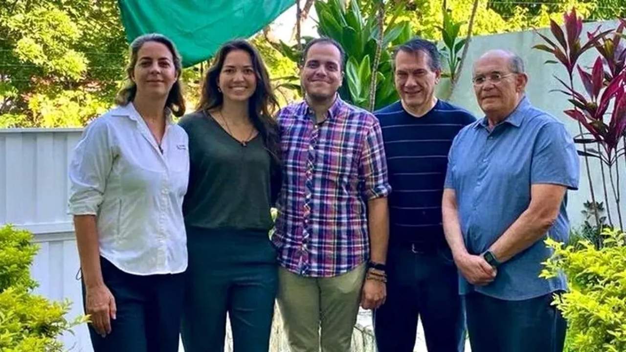 Marco Rubio Y Los Colaboradores De María