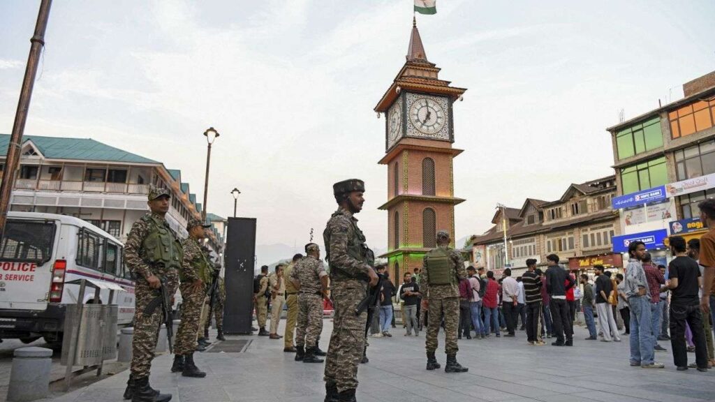 Tensión Nuclear en Asia: Pakistán Contraataca con Misiles Tras Ataques Aéreos de India 1 Tensión Nuclear en Asia