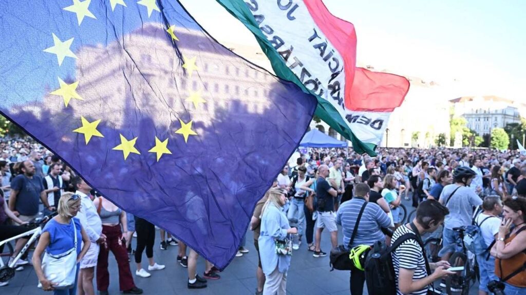 ¿Están en peligro los valores europeos? Yuste enciende las alarmas en medio del caos global 1 ¿Están en peligro los valores europeos