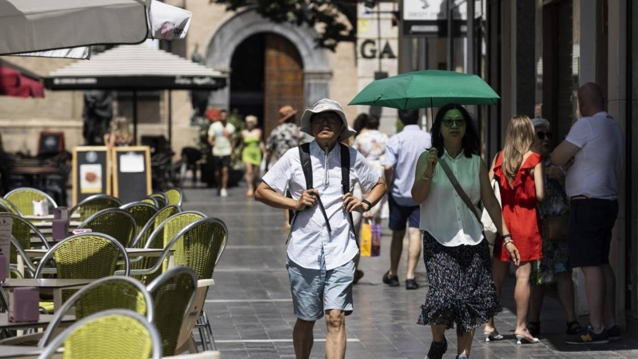 Aragón, Cataluña, Extremadura Y Andalucía