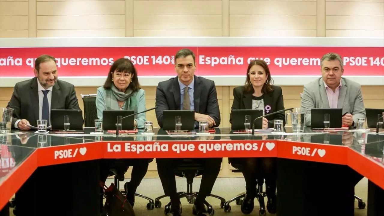 El PSOE Incluyó a Ábalos en Las Listas