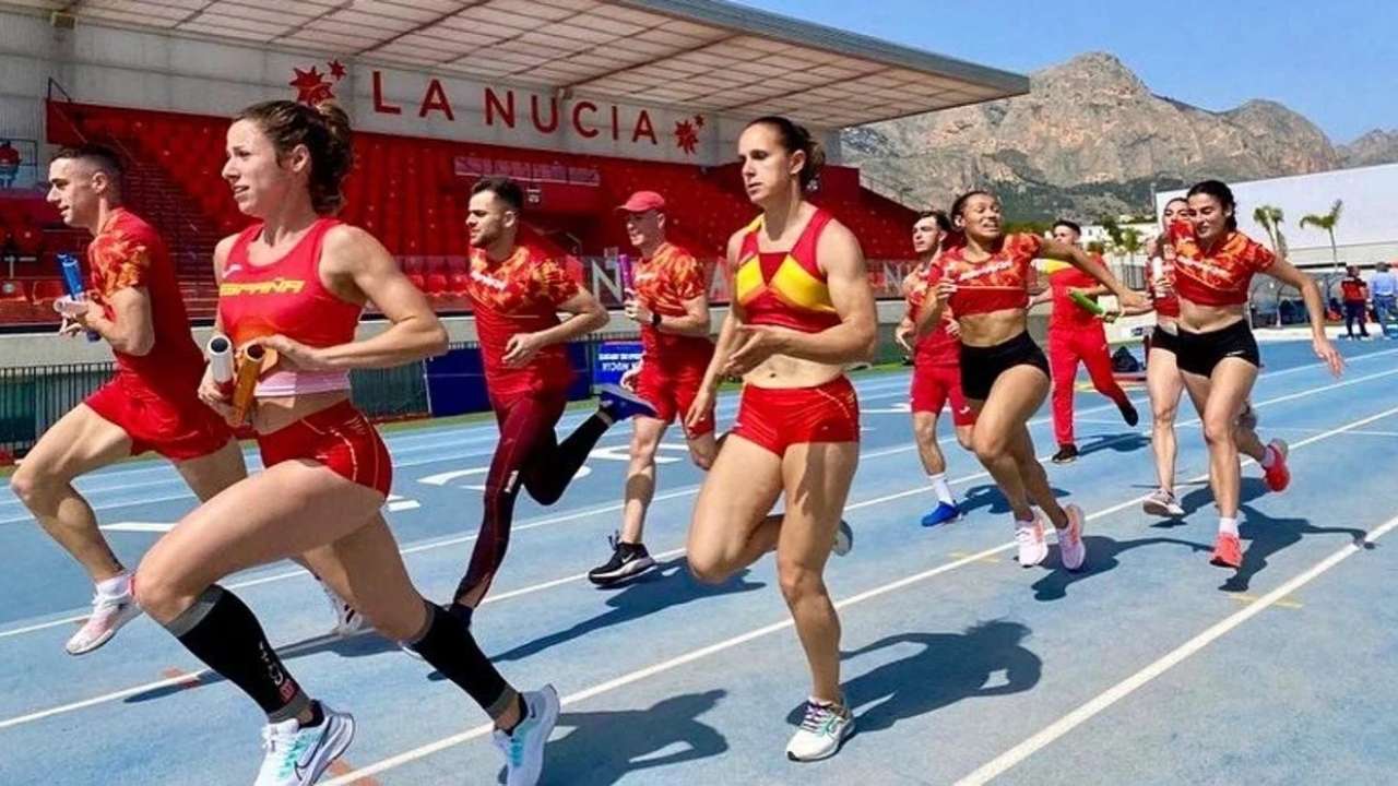 El Relevo 4x100 Femenino Bate Récord Nacional