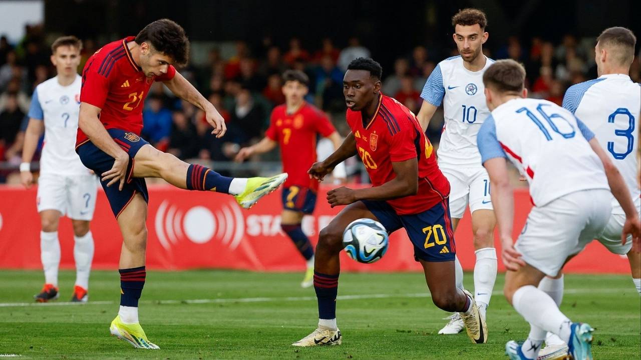 España Gana a Eslovaquia en el Minuto