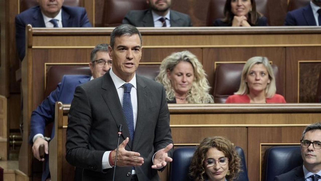 Sánchez Evalúa Comparecer en el Congreso Mientras