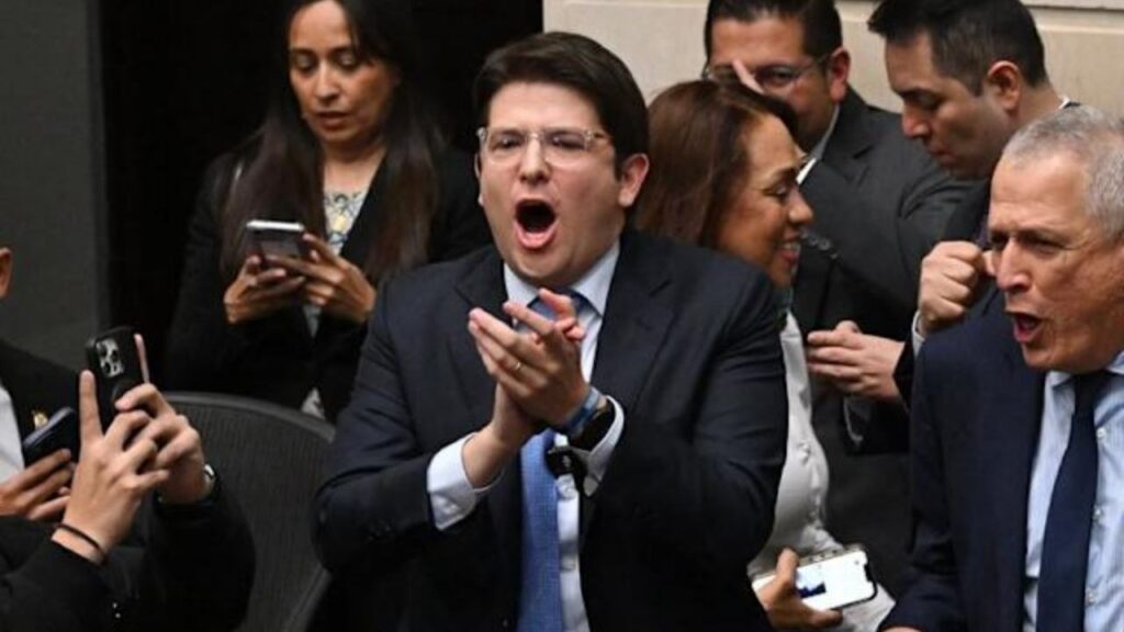 Un Menor Dispara al Senador Miguel Uribe, Crítico de Petro y Aspirante a la Presidencia 1 Un Menor Dispara al Senador Miguel Uribe