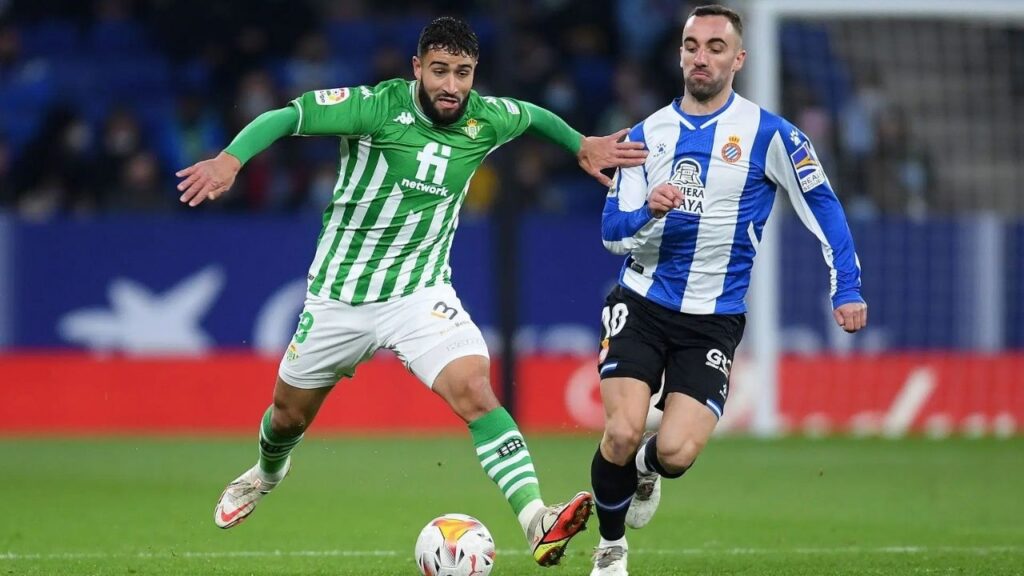 José Salinas: Un fichaje estratégico para el lateral izquierdo del Espanyol 1 Un fichaje estratégico para el lateral izquierdo
