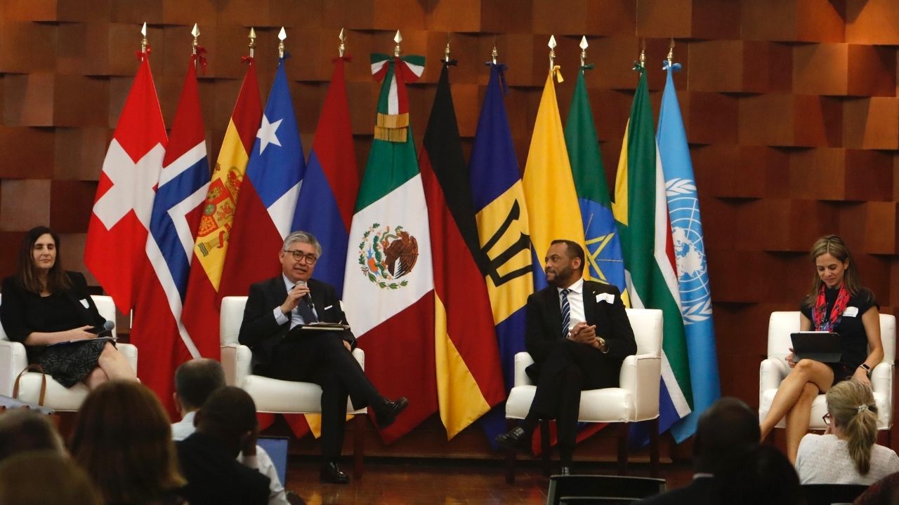 Felipe VI Inaugura la ‘Conferencia sobre Financiación