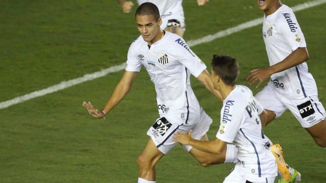 La Pelota Habla con Arias